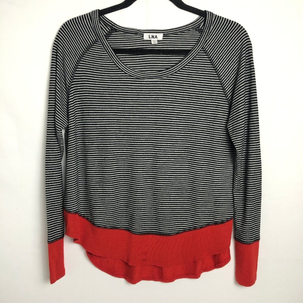 LNA Fallbrook Ribbed Jersey Tee Contrast Hem - Picture 4 of 9